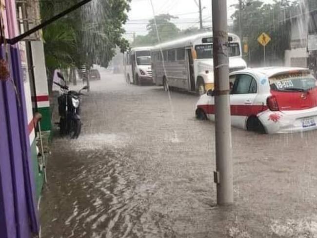 Onda Tropical deja inundaciones en Boca del Río, Veracruz