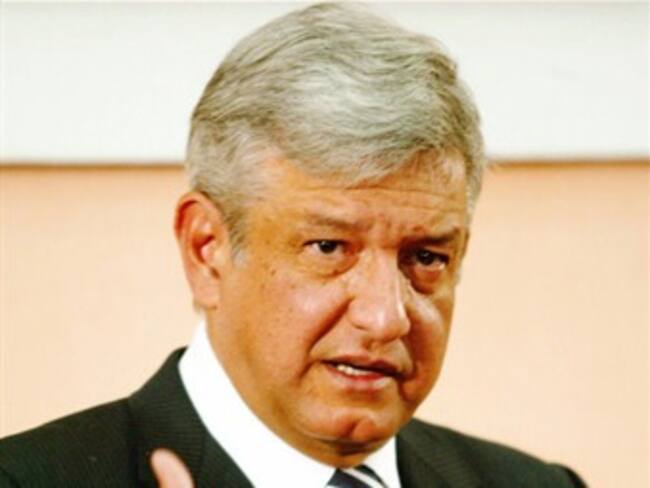 Pide AMLO a FCH dar a conocer información sobre presunto fraude