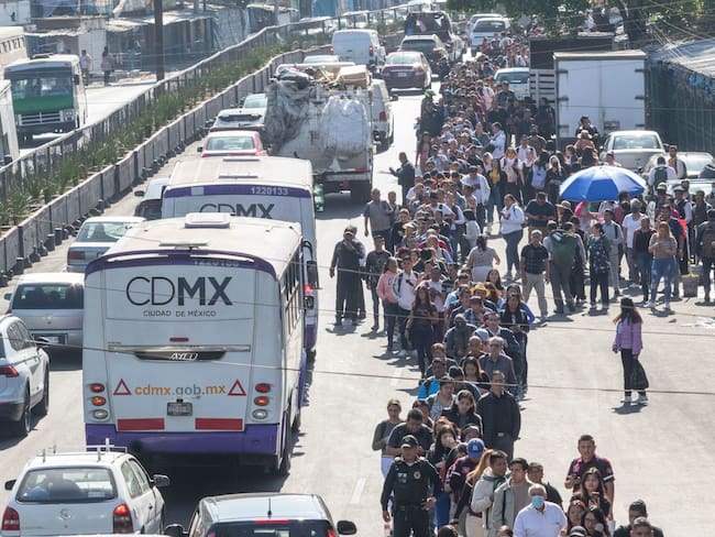 Transporte urbano en el Valle de México movilizó 175 millones de pasajeros en junio: Inegi
