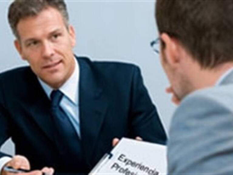 Proponen castigo a quien ofrezca empleos patito en DF