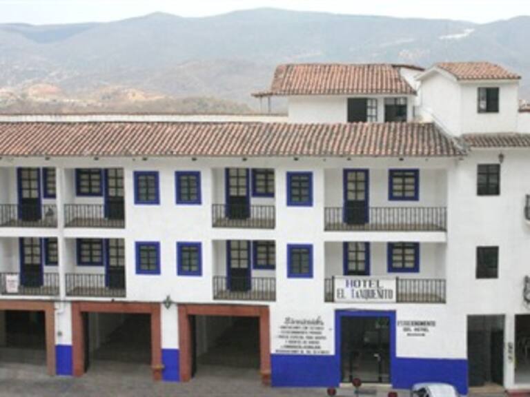 Balean un hotel propiedad del alcalde de Taxco