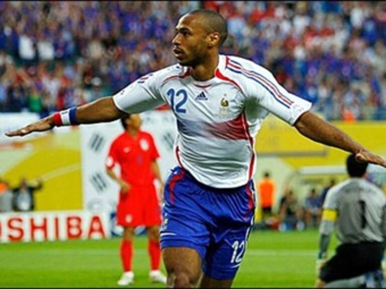 Tildan de 'tramposo' a Thierry Henry