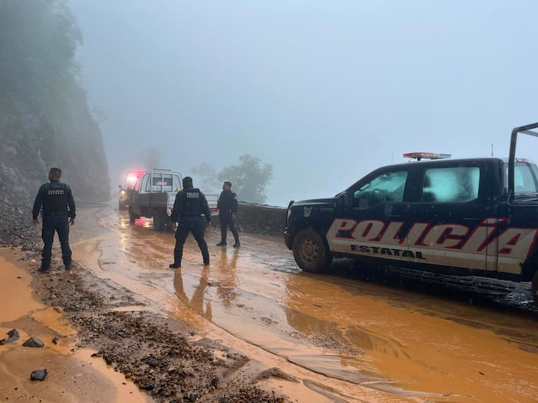 Suspenden clases en 30 escuelas por lluvias en Hidalgo