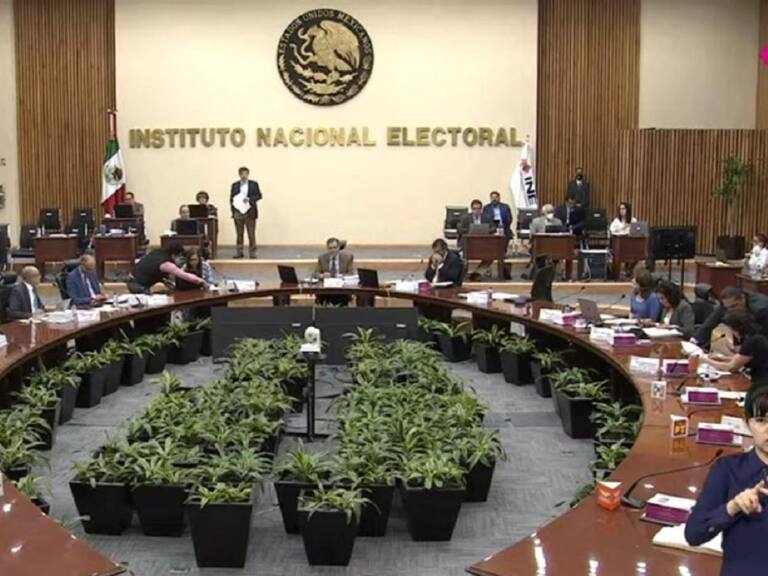 El Consejo General del INE sesionó de forma extraordinaria