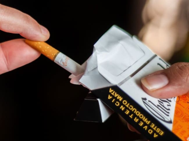 Impuesto al tabaco podría reducir el tabaquismo: IECS