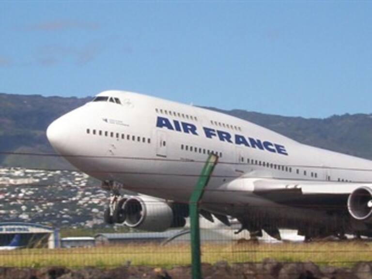 Rastrea submarino que exploró el Titanic avión de Air France