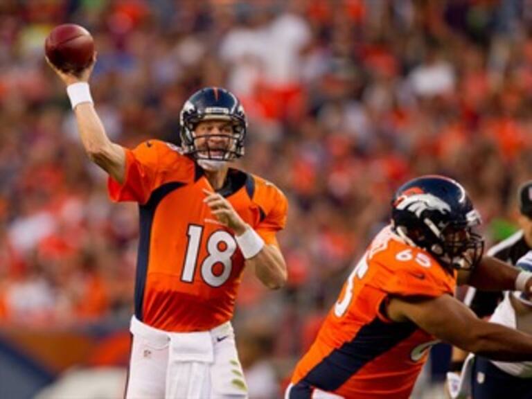 Manning y Broncos humillan a Eagles