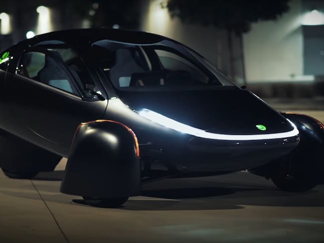 Aptera: El auto eléctrico que no necesita recarga con 1,600 km de autonomía