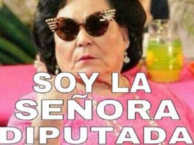 Memes de Carmen Salinas rumbo a San Lázaro