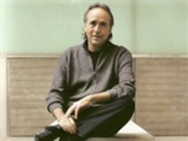 Presentó Joan Manuel Serrt su cancionero 'Algo personal'