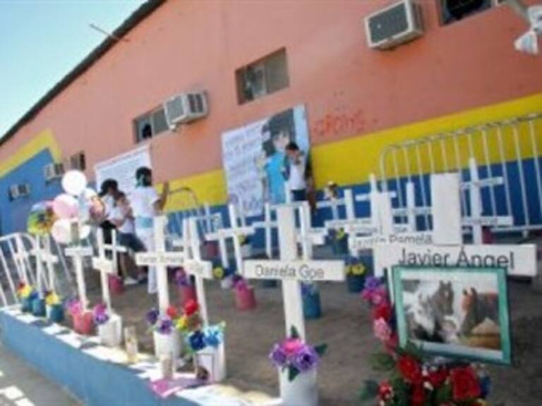 Acusan padres de Guardería ABC a Padrés de hostigamiento