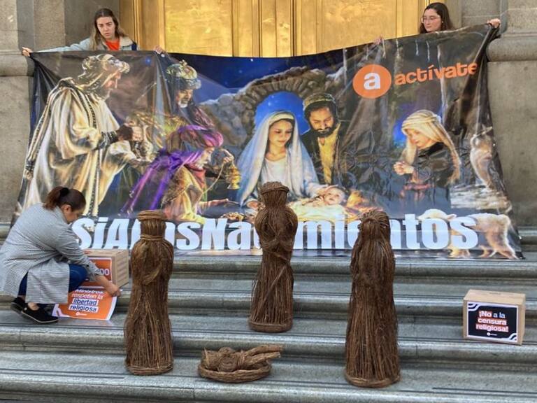 Protestan organizaciones civiles con instalación de nacimiento en la SCJN