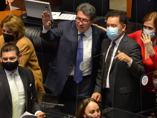 "Monreal se rajó con sus senadores y no consumó la conjura de San Jerónimo"