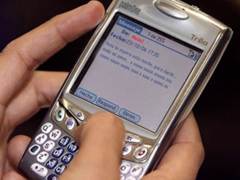 Cumple 20 años envío de mensajes de texto SMS