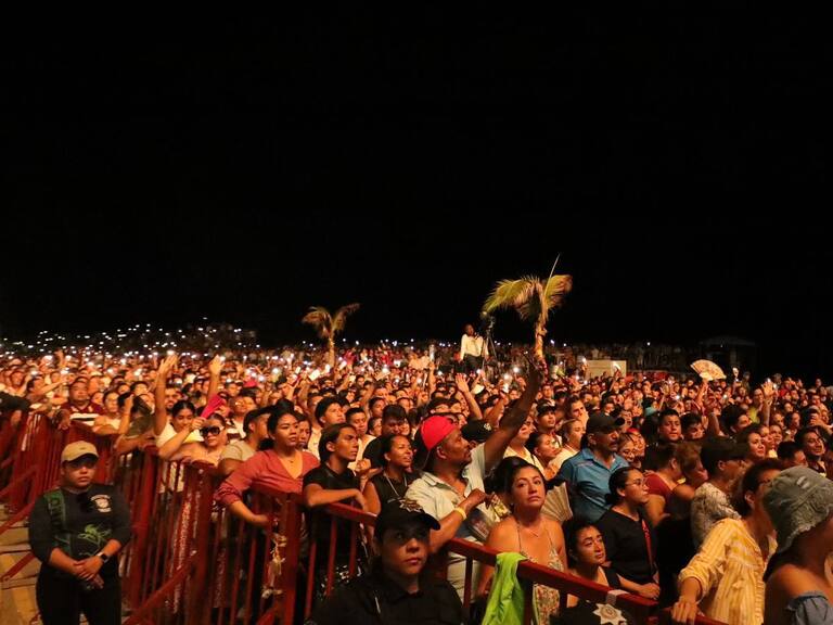 Rompe récord de asistencia el Salsa Fest en su arranque en Boca del Río