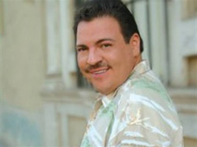 Ofrece disculpas Julio Preciado por equivocarse en el Himno Nacional