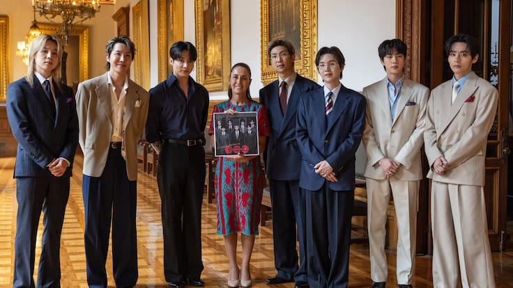 BTS reúne a 50 mil fans en el Zócalo tras reunión con Sheinbaum
