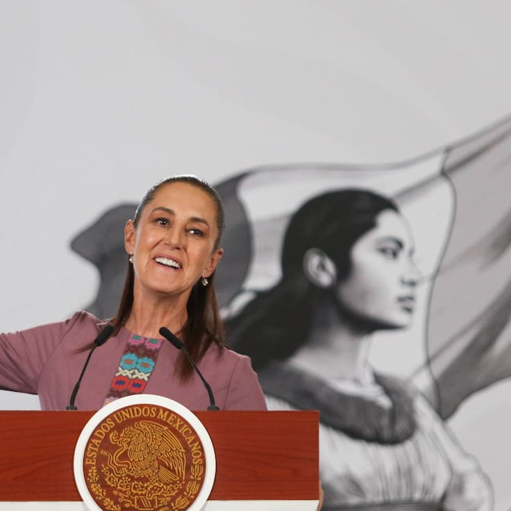 “Ya supérame”: Al ritmo de Grupo Firme Sheinbaum defiende a AMLO
