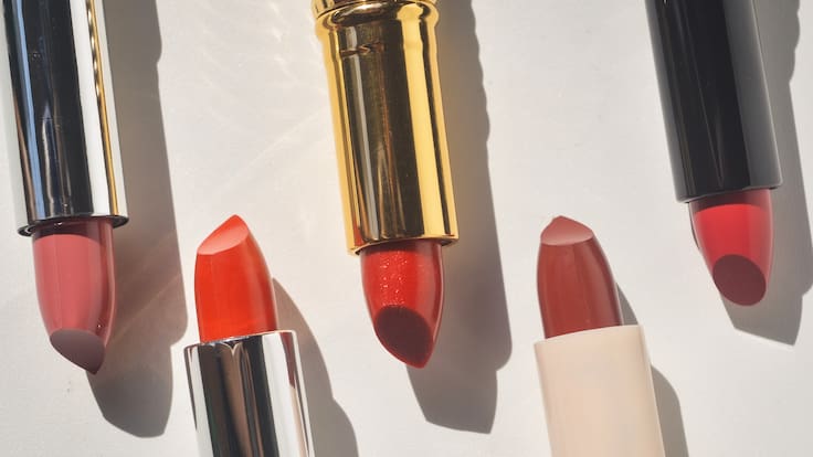 El regreso de los labios oscuros: así se lleva la tendencia este otoño