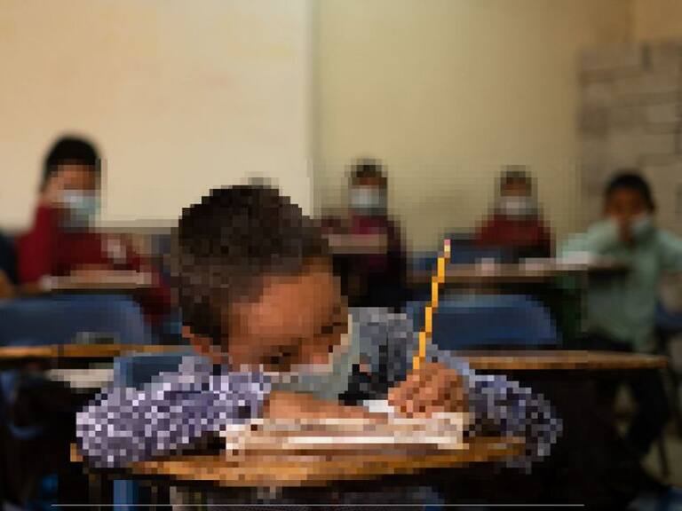 Reconoce AMLO desconocer que maestros podrán reprobar a alumnos