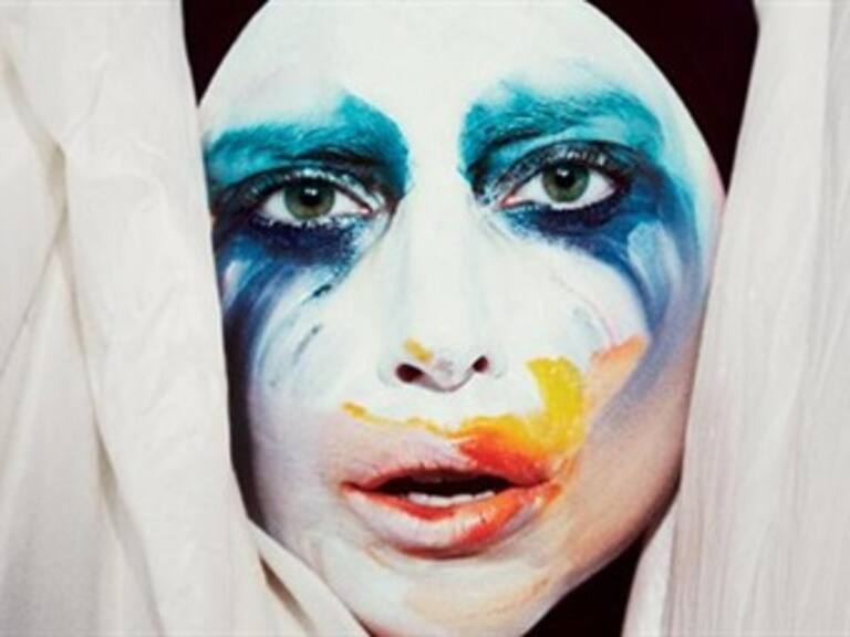 Comparte Lady Gaga con fans portada de su nuevo sencillo &#039;Applause&#039;