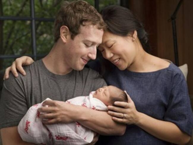 Mark Zuckerberg planea donar el 99% de sus acciones de Facebook. 'CONECTICA WFM' con Mariana del Valle.
