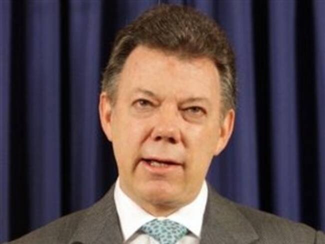 Pedirá Santos ayuda internacional ante emergencia por lluvias