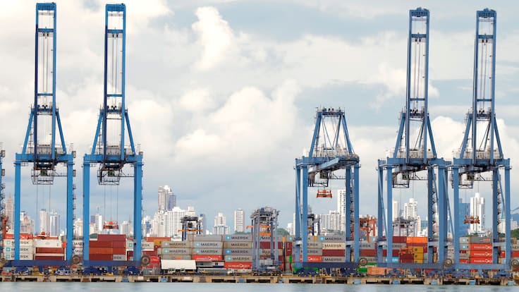 China exige a navieras europeas salir del Canal de Panamá: “perjudican a nuestras empresas”