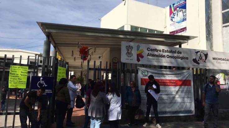 &quot;Hasta que no le paguen al último trabajador, no liberaremos las instalaciones”: Doctor del Hospital de Oncología de Morelia