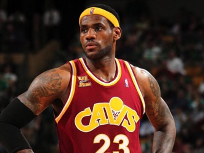LeBron James: 'Apesto, tengo que hacer mejor mi trabajo'