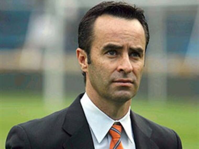 Noticias sobre Tecatito. Luis Miguel Salvador, presidente deportivo de los Rayados del Monterrey