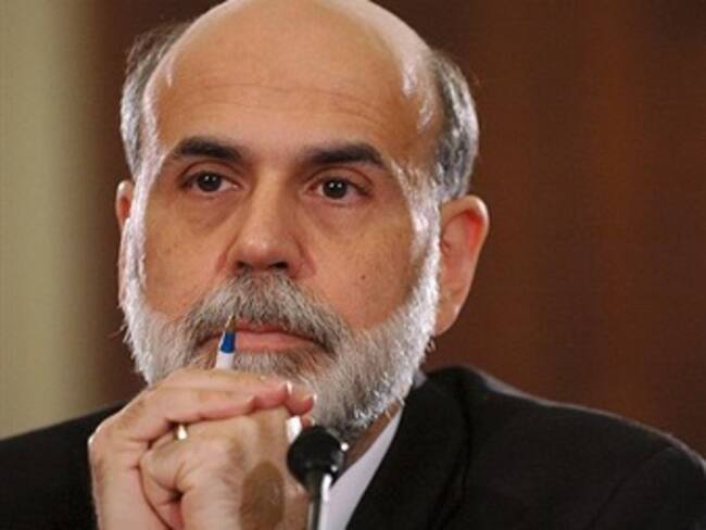 Comprará Fed hasta 300 mmdd en bonos del Tesoro; mantiene tasa directriz entre 0 y 0.25%