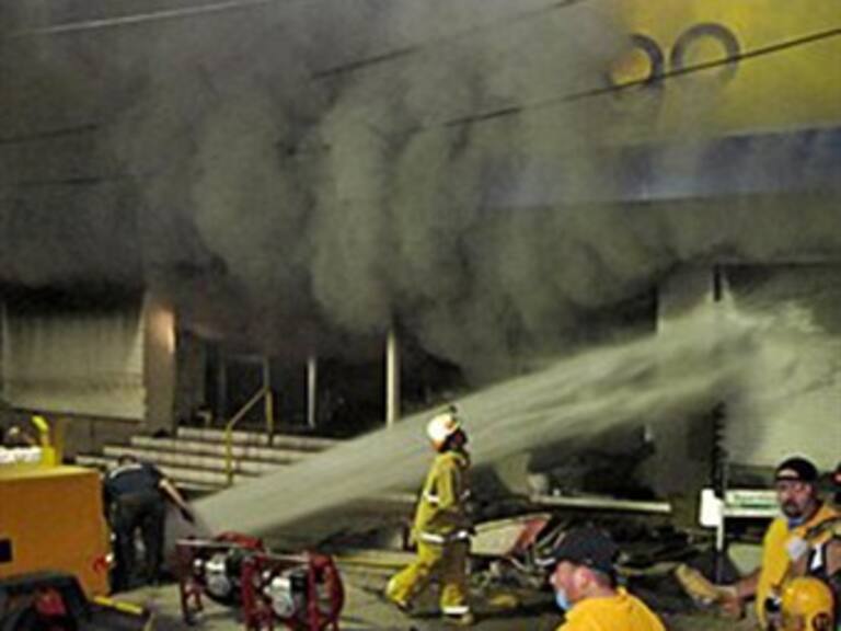 Prometen cumplir con obligaciones legales a víctimas de incendio Coppel