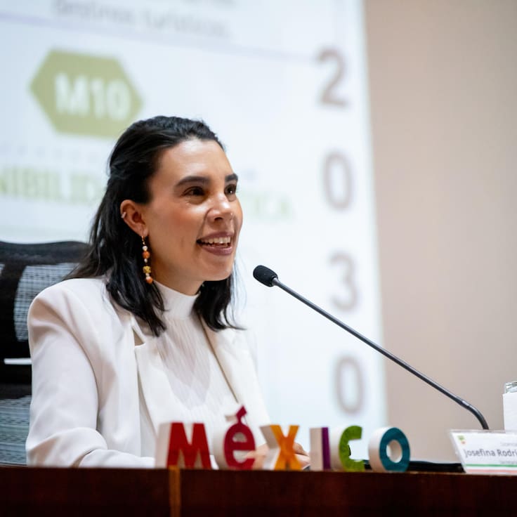 Turismo justifica aumento al cobro a extranjeros: pasará de 988 a mil 158 pesos en 2027