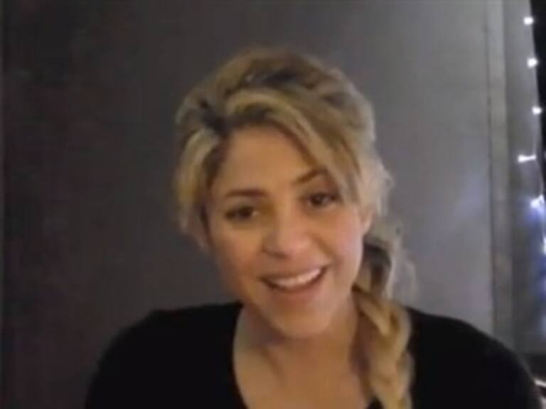Desea Shakira un feliz Año Nuevo a su público