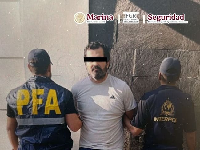 Con documentos falsos: Así atraparon al contraalmirante Farías Laguna en Argentina