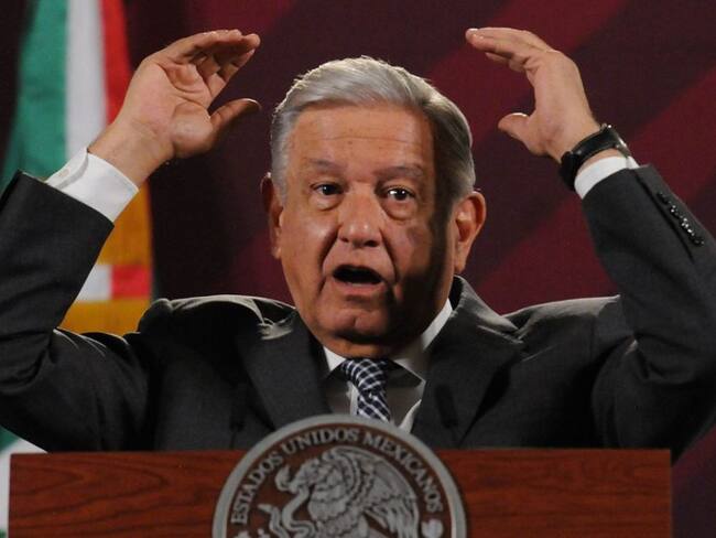 Me llena de orgullo perder así: AMLO tras restitución de Edmundo Jacobo