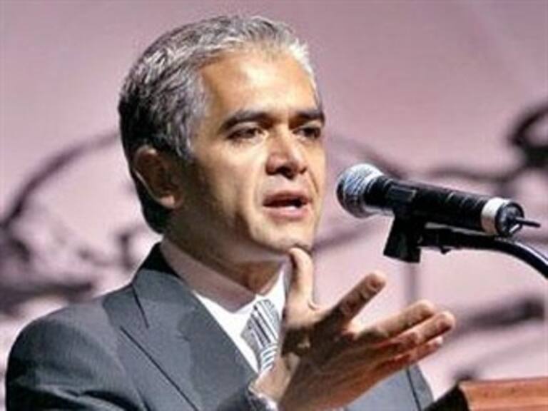 Renuncia Mancera a PGJDF