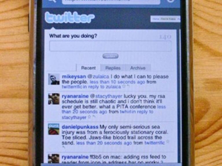 Transmiten cirugía en vivo por Twitter