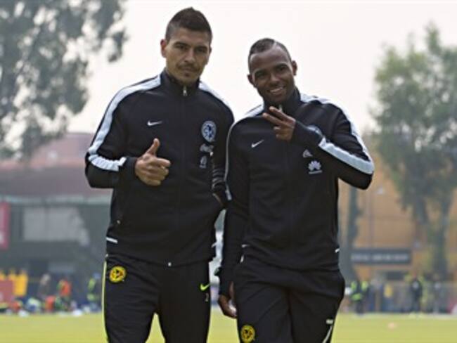 En América brindan respaldo a Ignacio Ambriz