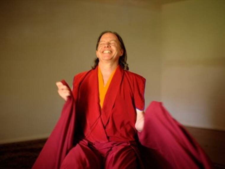 Gueshe Michael Roach.Bertha Velasco, alumna