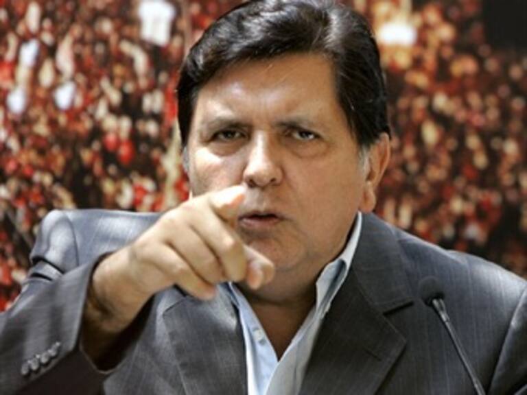 Perú no cambiará rumbo económico con nuevo gobierno: García