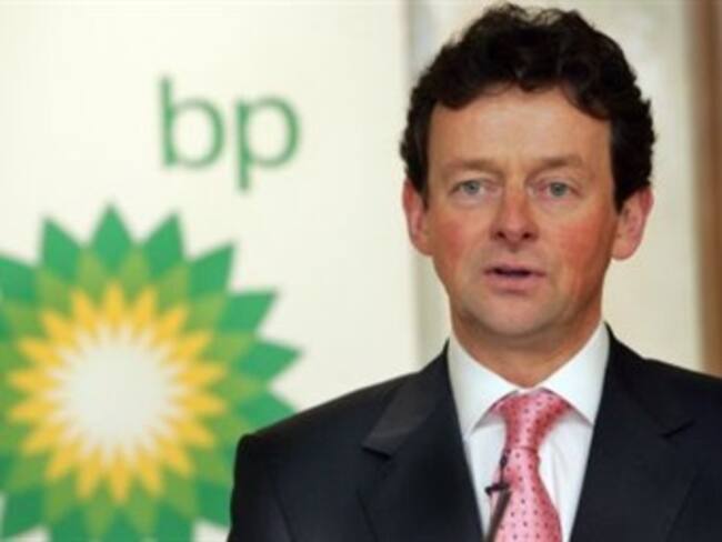 Sale presidente ejecutivo de BP entre fuertes pérdidas por derrame