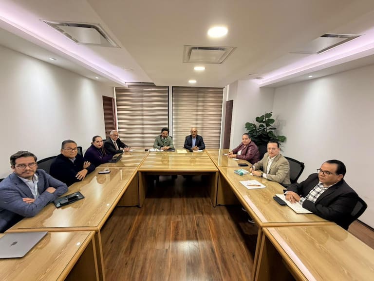 IMSS y sindicato abren mesa de trabajo tras rechazo al aumento salarial de 6.8%