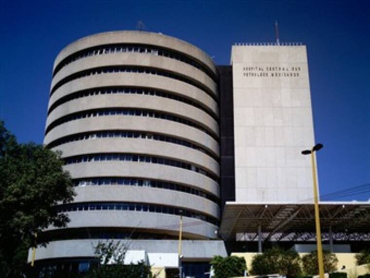 Hospitales manejan poca información. Eduardo Limón, corresponsal en el Hospital de PEMEX picacho, ajusco. 01/02/13