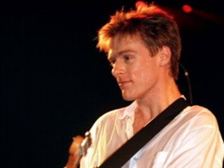 Espera Bryan Adams, a los 51 años, nacimiento de su primer hijo