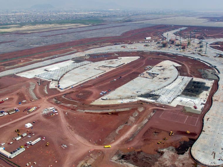 La construcción del aeropuerto de Santa Lucía iniciará el lunes