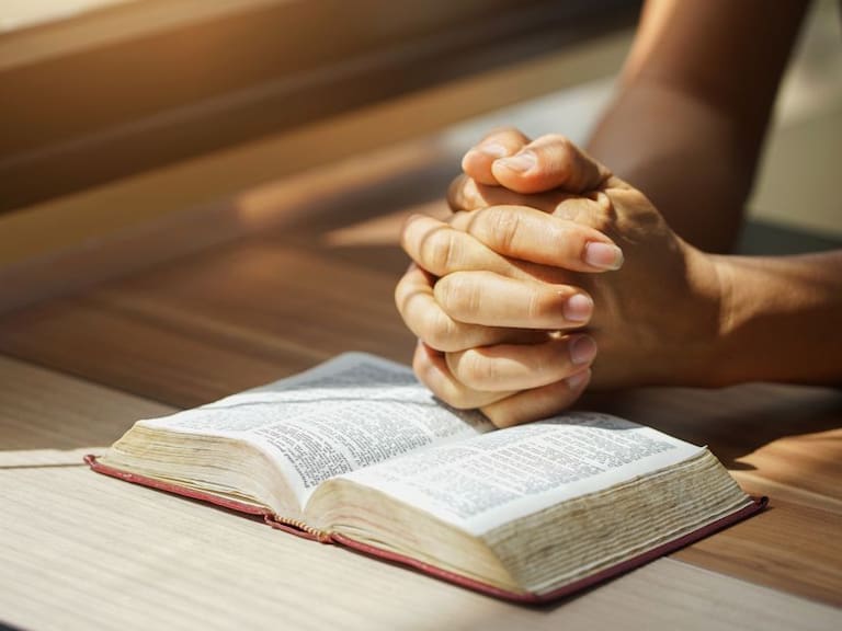 ¿Qué hay detrás de la oración en la religión?