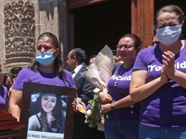 Colectivos rechazan autoagresión de Luz Raquel, línea de la Fiscalía