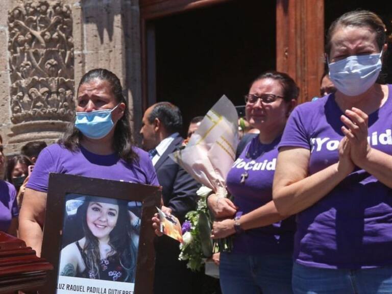 Colectivos rechazan autoagresión de Luz Raquel, línea de la Fiscalía